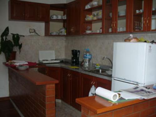 BREÑA, AV. VARELA 253 -  EN AZOTEA VENDO DEPARTAMENTO