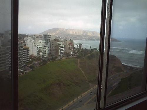 ALQUILO DEPARTAMENTO EN MIRAFLORES MALECON