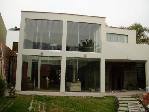 SOL DE LA MOLINA, EXCELENTE RESIDENCIA EN VENTA