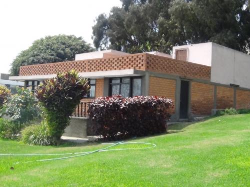 VENDO CASA EN  SANTA ROSA