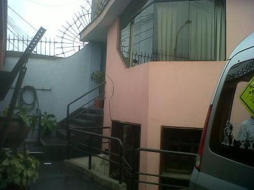 CASA EN CALLE CLARA BARTON - SURQUILLO