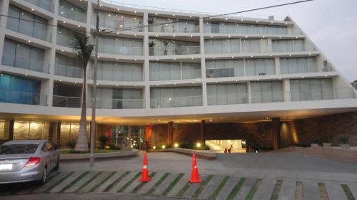 SIN LIMITES LATINOAMERICA VENDE HERMOSO DPTO-SHAMROCK-SURCO