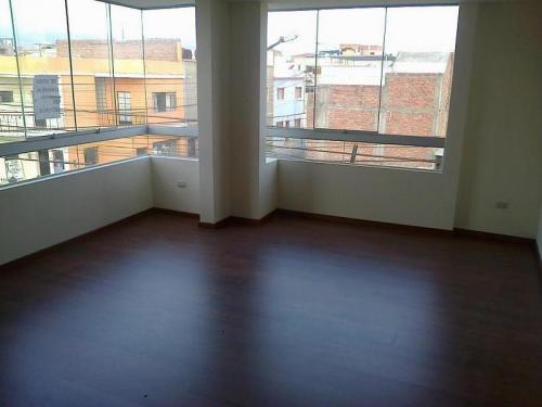 VENDO DEPARTAMENTO DE ESTRENO EN UMACOLLO