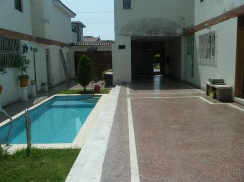 VENDO CASA URB. LAS MAGNOLIAS – SAN BORJA