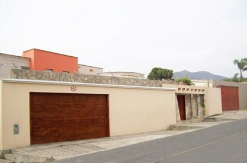 ALQUILER DE EXTRAORDINARIA CASA EN LAS LAGUNAS DE LA MOLINA - LA MOLINA