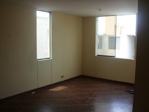 DEPARTAMENTO EN VENTA, SURCO