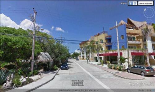 UNICO TERRENO  A UN PASO DE 5TA  AV EN PLAYA DEL CARMEN QR