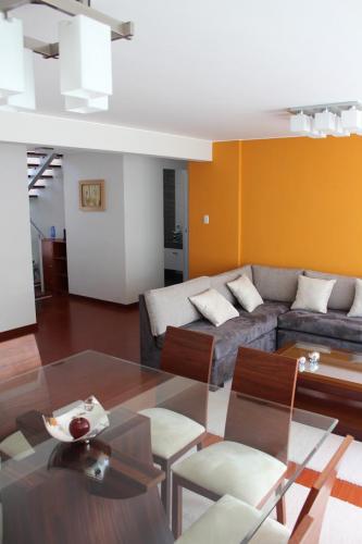 VENDO LINDO DEPARTAMENTO EN QTA. PRIVADA