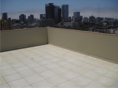 Quimperu vende excelente dúplex de 150m2 en Santa Catalina con amplia terraza. Independizado!