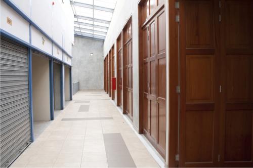 Quimperu vende locales de computo, excelente ubicación. Estreno!!!