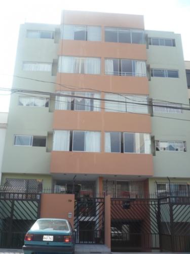 VENDO DEPARTAMENTO PUEBLO LIBRE