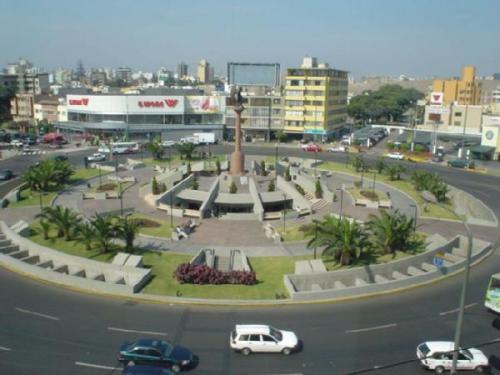 Terreno en miraflores de 380 m2 zonificacion rdm 6 pisos altura del ovalo gutierrez excelente ubicacion