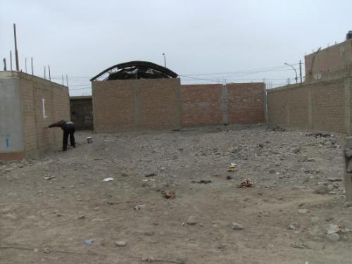 Vendo Lindo Terreno a 3 Cdras. de La  Fabrica Aji-no-moto.