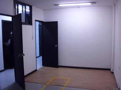 OFICINA EN ALQUILER 150m2 EN SURCO, ALT 45 DE AVIACION