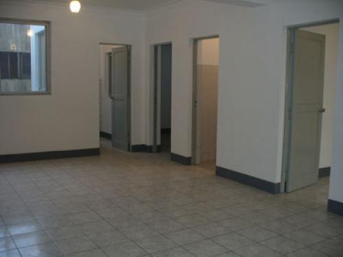 BREÑA, AV. GRAL. VARELA CDRA 253 - VENDO DEPARTAMENTO.