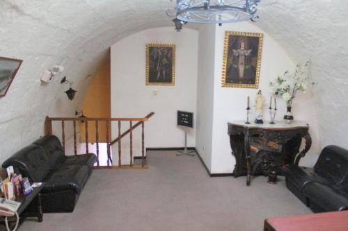 VENDO HOTEL, AGENCIA VIAJES Y DEPARTAMENTO EN PLENA PZA. DE ARMAS