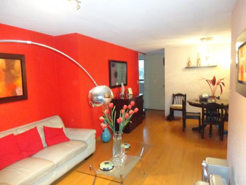 ALQUILER DE DEPARTAMENTO AMOBLADO EN SURCO