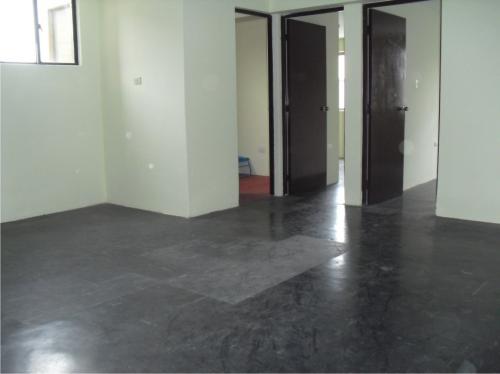 Quimperu vende departamento en zona comercial de Surquillo con vista exterior.