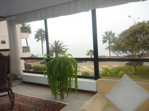 ALQUILO DPTO MIRAFLORES LINDA VISTA AL MAR