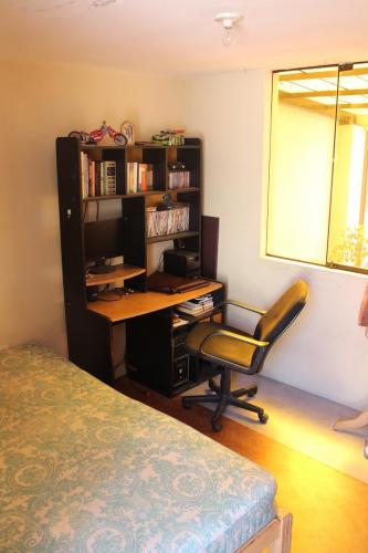 ALQUILO HABITACION PARA DAMAS POR AV. METROPOLITANA