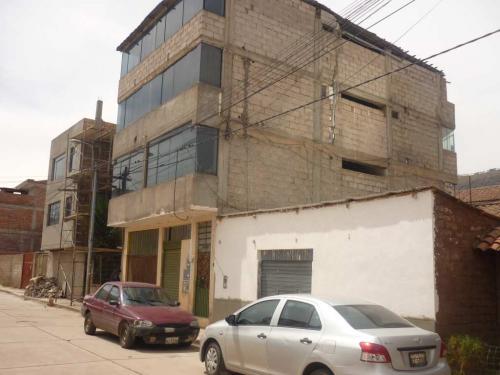 CASA URB CACHIMAYO SAN SEBASTIAN DE 150M2