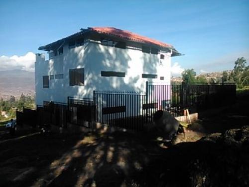 CASA URB TICA PATA DE 300M2