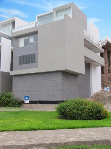 VENTA DE CASA DE PLAYA EN CONDOMINIO CLUB HOUSE LAS PALMERAS