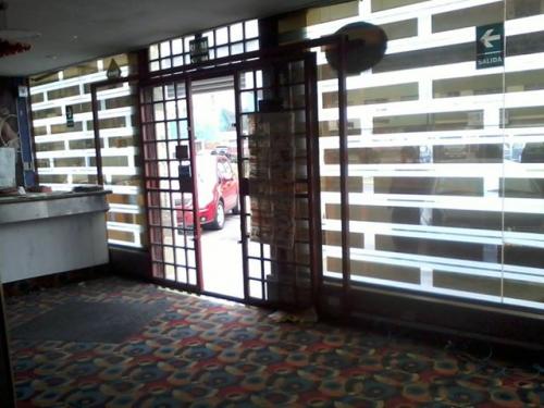 ALQUILO EXCELENTE LOCAL  AVIACIÓN ZONA TOTALMENTE COMERCIAL