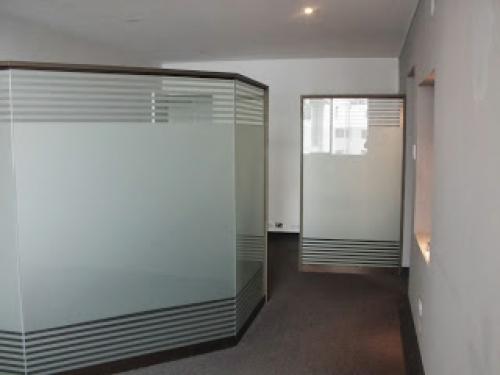 OFICINA EN ALQUILER 130 m2, SAN ISIDRO