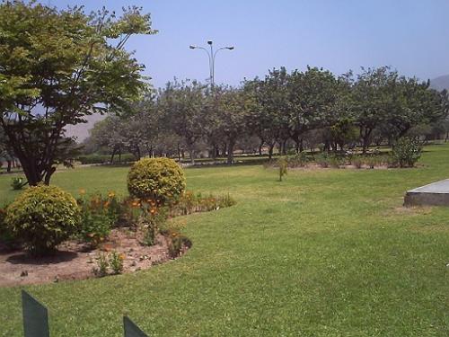 ALQUILO CUARTO  SAN LUIS SECTOR 1 HCO PARA ESTUDIANTES O PAREJAS 