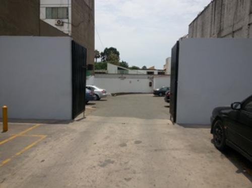 alquilo terreno comercial la molina