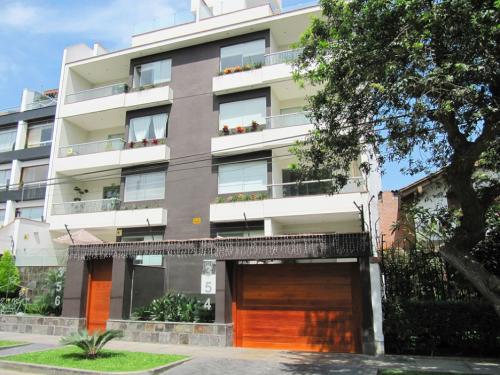 VENTA DE AMPLIO DPTO. EN CHACARILLA