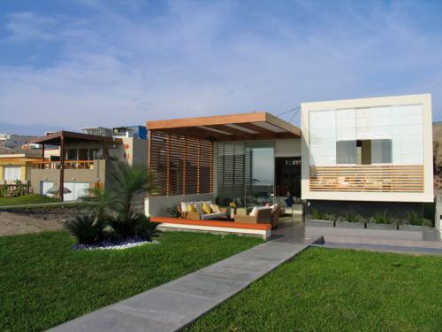 VENTA DE HERMOSA CASA DE PLAYA EN 1ERA FILA EN CONDOMINIO LAS PALMERAS