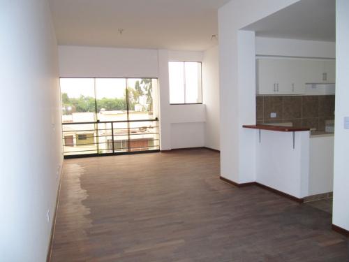 VENTA DE AMPLIO DUPLEX CON EXCELENTE UBICACIÓN EN SAN BORJA