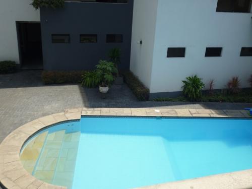 HERMOSO DEPARTAMENTO EN VENTA 1ERPISO - SURCO