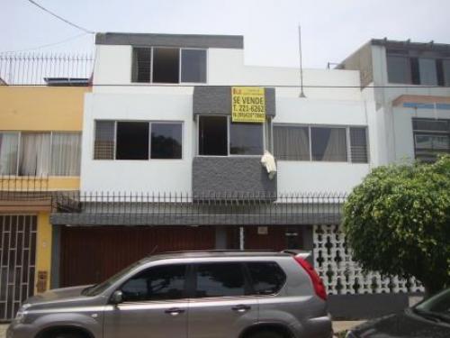 VENTA DE CASA EN AV JAIME HERRERA PUEBLO LIBRE