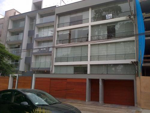 Dpto. Duplex en Alquiler - Urb. Higuereta, Surco (sin muebles)