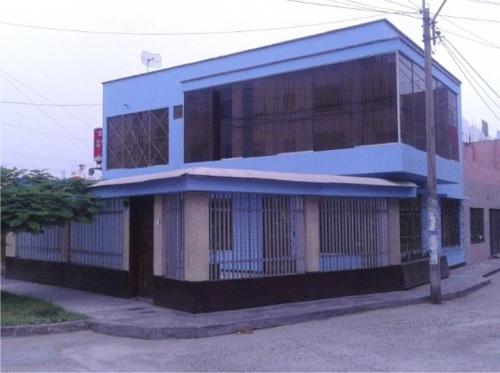 QUIMPERÚ VENDE CASA EN ESQUINA CON GRANDES AMBIENTES EN PUEBLO LIBRE