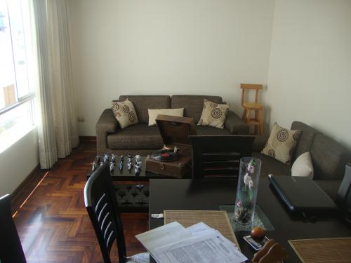 ALQUILER DE DEPARTAMENTO EN CALLE MANUEL IRRIBARREN MIRAFLORES