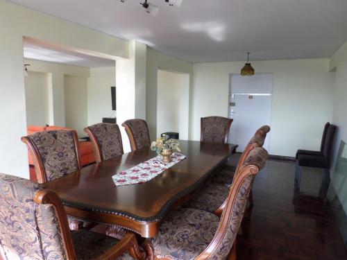 Bonito departamento amplio, bien ubicado frente a parque en Jesus Maria