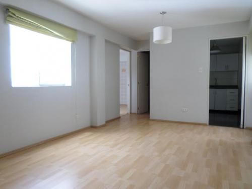 DEPARTAMENTO BIEN UBICADO EN VENTA EN ORRANTIA , SAN ISIDRO