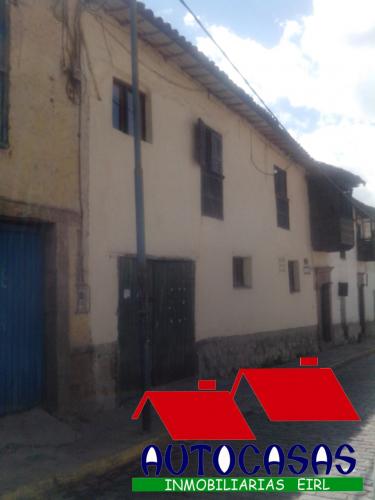 CASA EN VENTA EN CALLE CHOQUECHACA DE 897M2