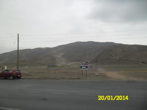 A N C O N   - VENDO TERRENO 20,000 M2. (2 HECTAREAS).