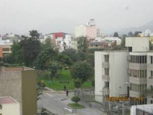 VENDO DEPARTAMENTO MAGDALENA 2DO PISO