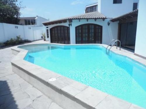  VENTA DE CASA EN CALLE BATALLÓN CALLAO  SANTIAGO DE SURCO