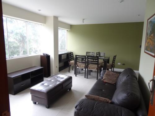 Quimperu alquila excelente departamento en San Borja.