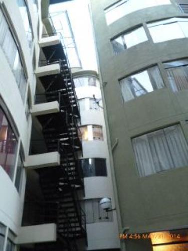 VENDO DEPARTAMENTO EN EL CONDOMINIO EL PRADO