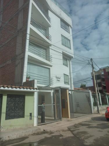 VENDO DEPARTAMENTO EN LA URB. LA FLORIDA