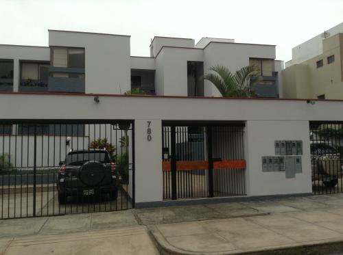 Venta de Departamento en Calle Baca Flor - Surco
