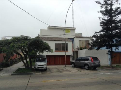 VENTA DE CASA U OFICINA EN CALLE FRAY LUIS DE LEON URB. SAN BORJA SUR